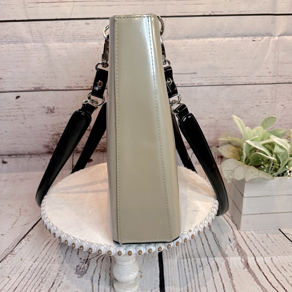 Biejo Classic  Elegant Metallic Taupe and Black Shoulder Tote Bag - Picture 6 of 14